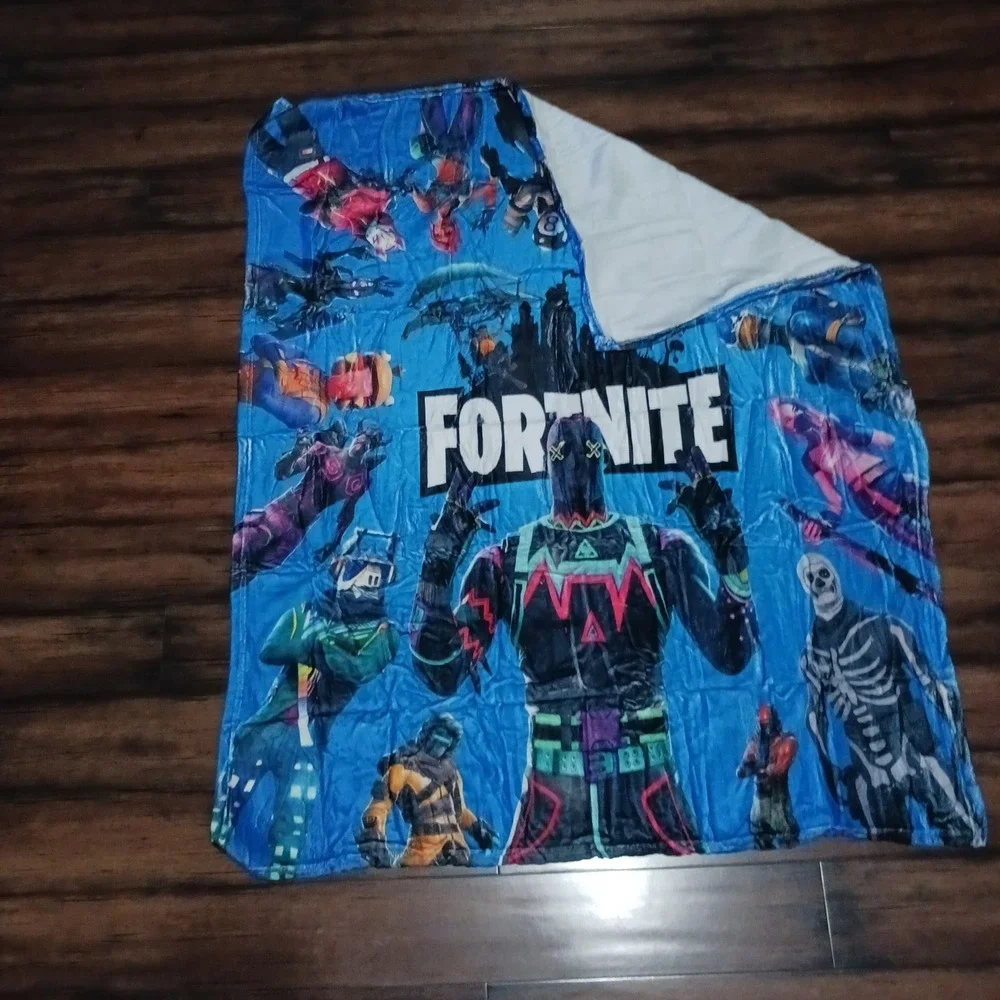 Fortnite Battle Royale Fleece Throw Blanket Blue 50x40 Gaming Bedding Plush